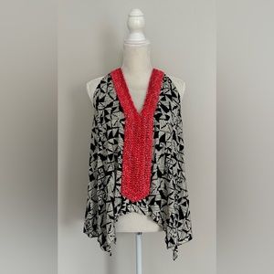 EUC T Bags Los Angeles Red Beaded Black White Relaxed Fit Sleeveless Blouse SM